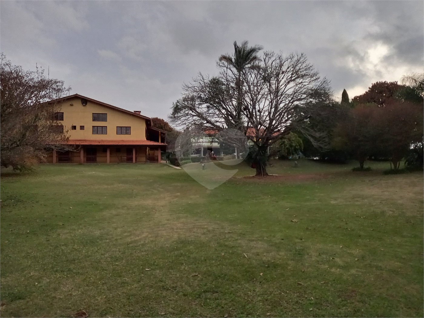 Chácara Mobiliada, 23.000m² á venda