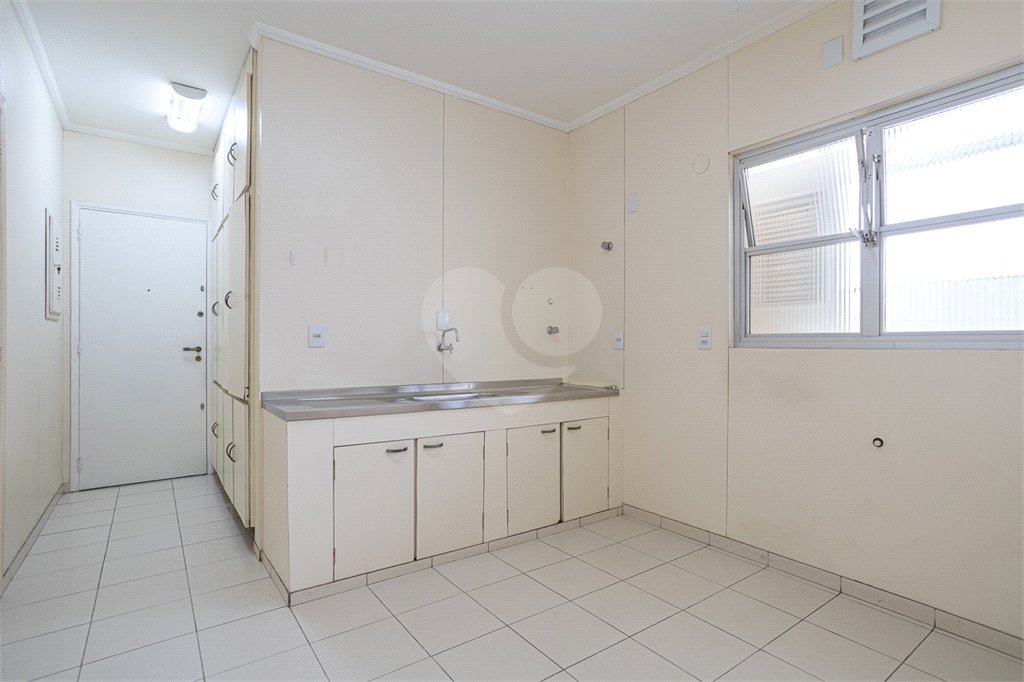 Apartamento à venda com 3 quartos, sendo 1 suíte, em Jardim Paulista, São Paulo, SP