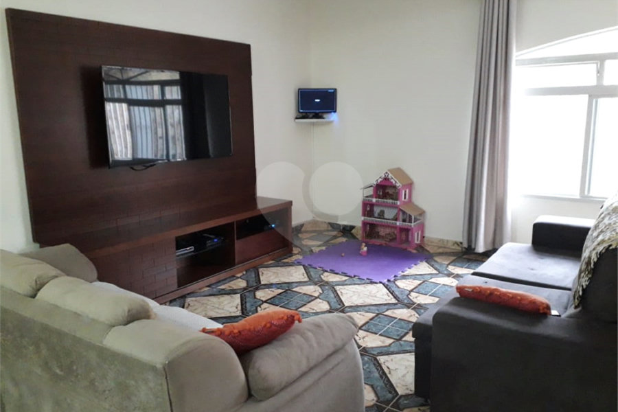 Sobrado à venda com 4 quartos em Tremembé, São Paulo, SP