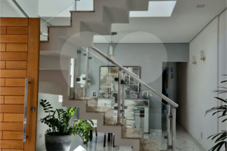 Sobrado à venda com 3 quartos, sendo 1 suíte, em Vila Prudente, São Paulo, SP