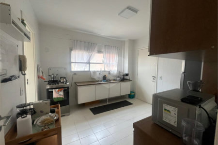 Apartamento à venda com 3 quartos, sendo 1 suíte, em Vila Olímpia, São Paulo, SP
