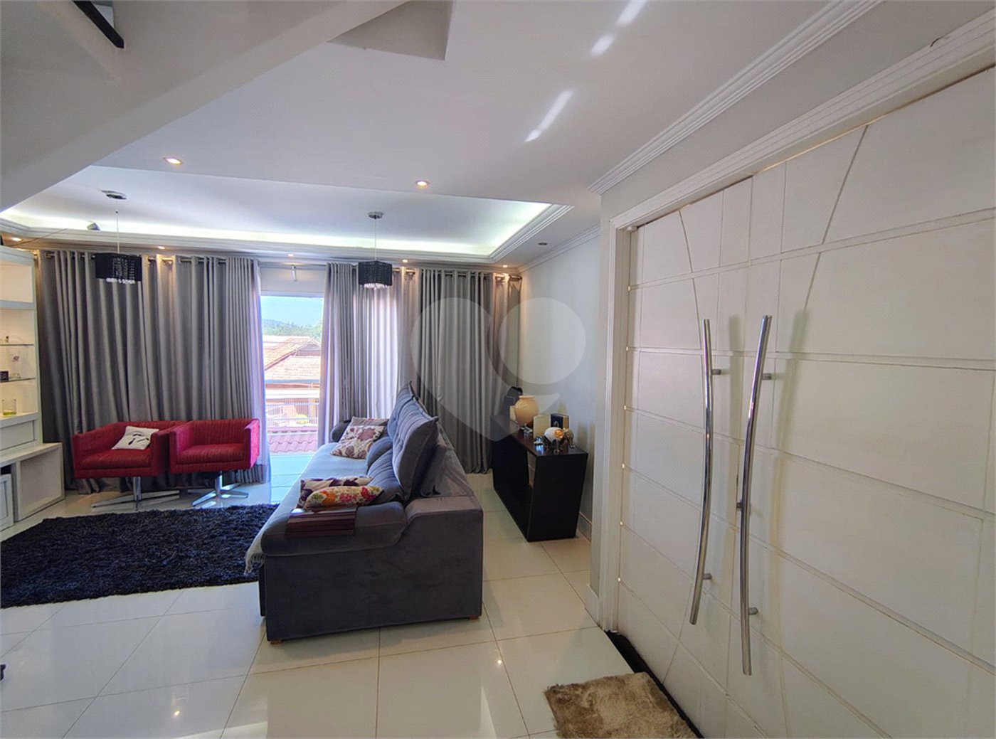 Casa à venda com 3 quartos, sendo 1 suíte,  em Horto Santo Antonio, Jundiaí, SP