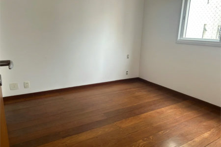 Apartamento para alugar com 3 quartos, sendo 1 suíte, em Pinheiros, São Paulo, SP