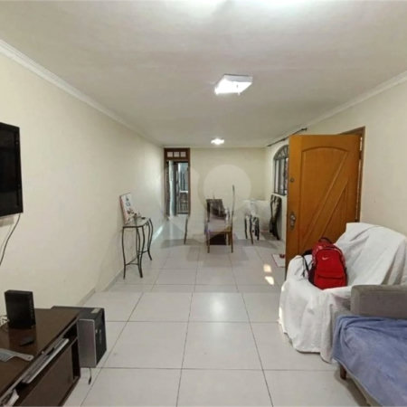Sobrado à venda com 3 quartos, sendo 1 suíte, em Jardim Bonfiglioli, São Paulo, SP