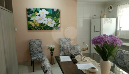 Casa à venda com 3 quartos, sendo 2 suítes,  em Vila Flávio, Mogi das Cruzes, SP