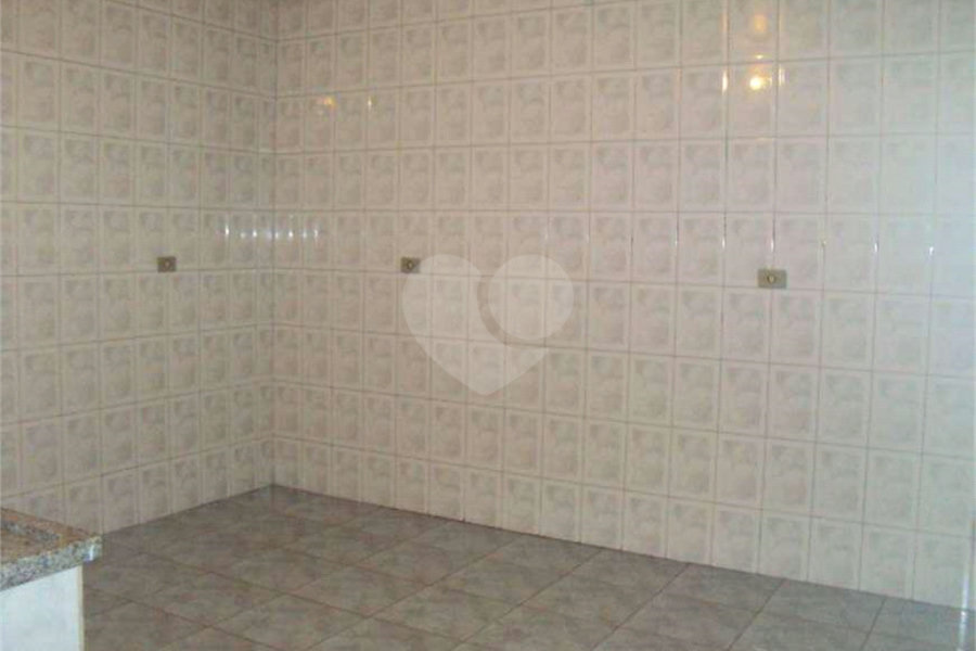 Sobrado à venda com 4 quartos em Parada Inglesa, São Paulo, SP