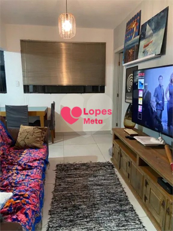 Casa à venda com 2 quartos no condomínio Portal da Serra, São José dos Campos - SP