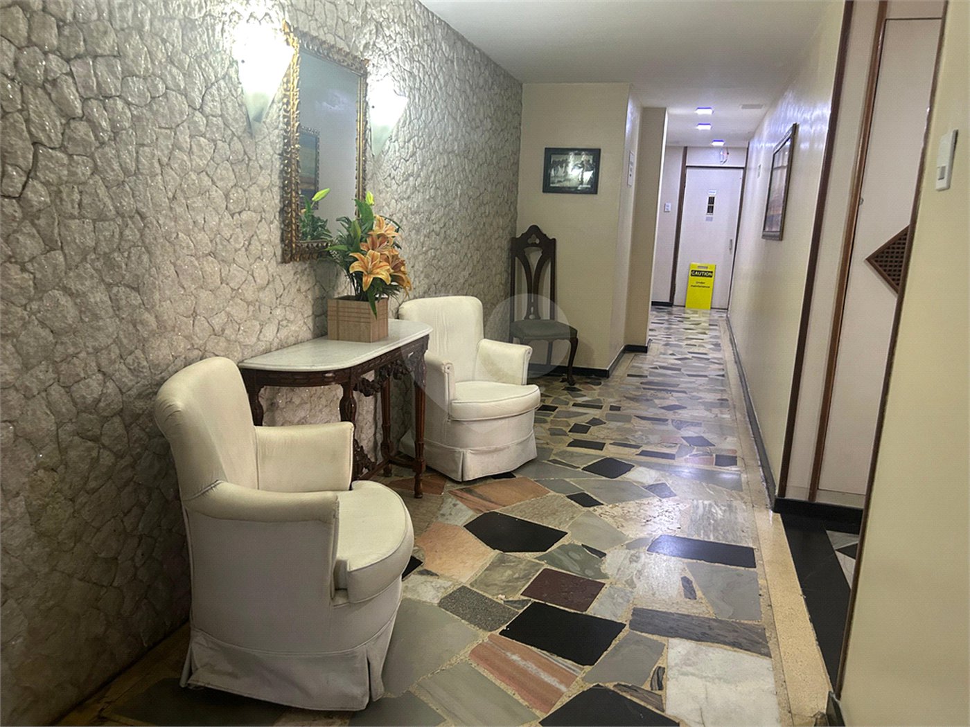 Apartamento à venda com 2 quartos, sendo 1 suíte, em Laranjeiras, Rio de Janeiro, RJ