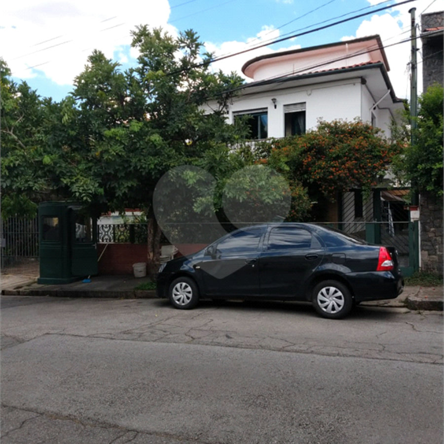 Sobrado à venda com 4 quartos em Sumaré, São Paulo, SP