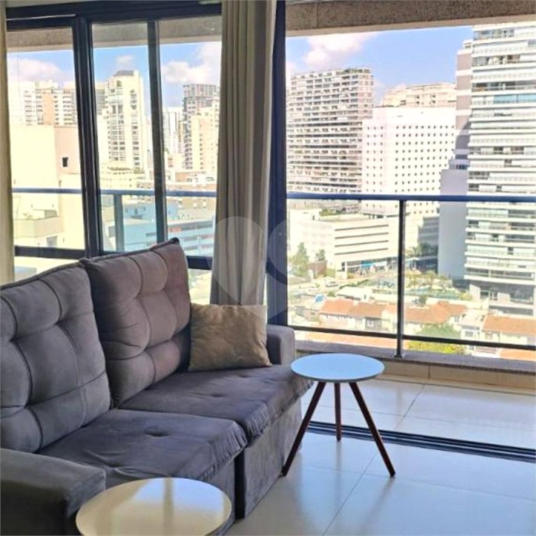 Apartamento no Itaim Bibi de 45m2 com 1 dorm, 1 banheiro, 1vaga. Estuda permuta. Viva a um passo dos melhores shoppings, hospitais, escolas e rodovias principais com 1 dorm, 1 banheiro, 1 vaga. Estuda permuta