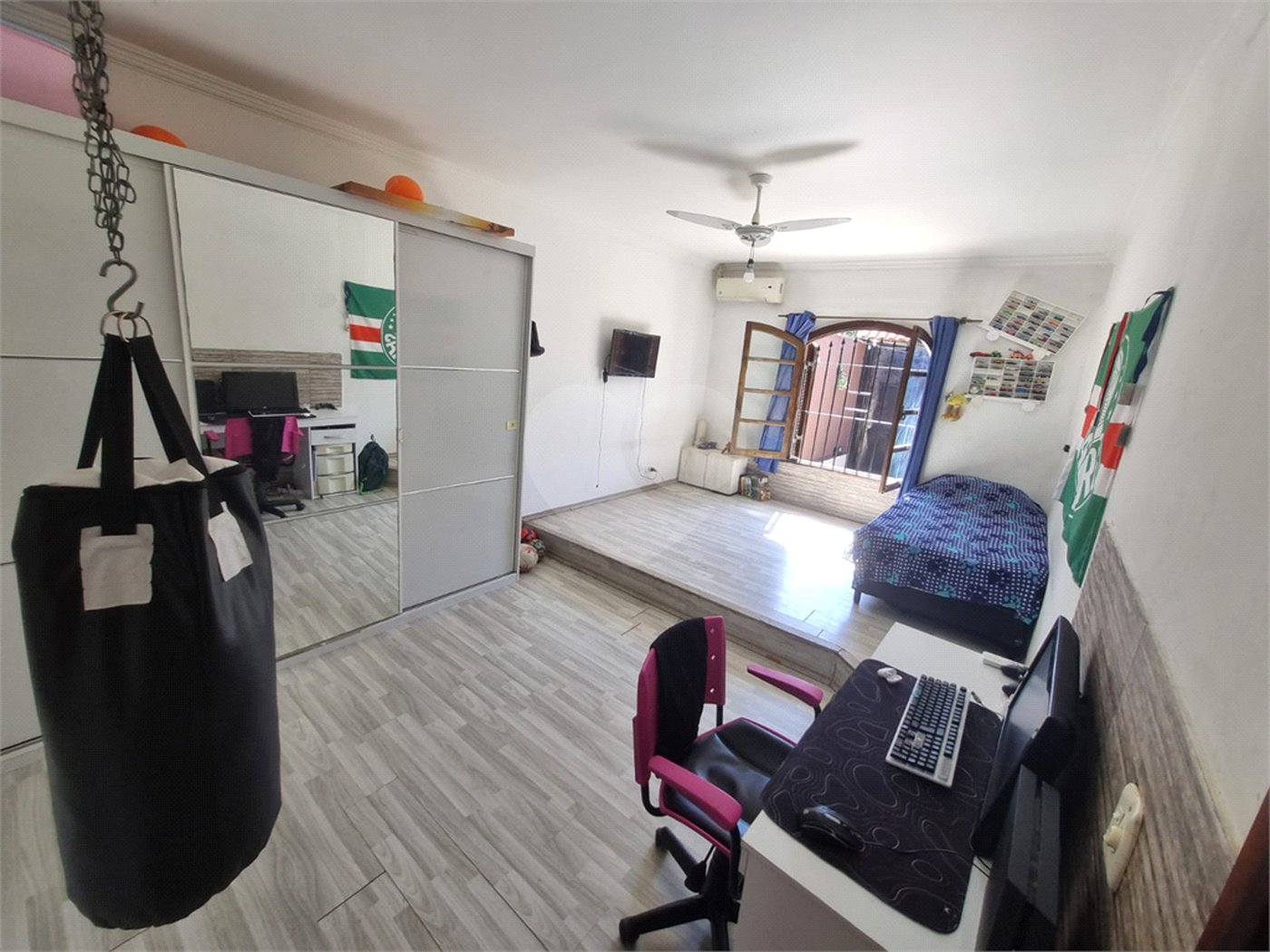 Sobrado à venda com 2 quartos, sendo 1 suíte,  em Jardim do Colégio (zona Norte), São Paulo, SP