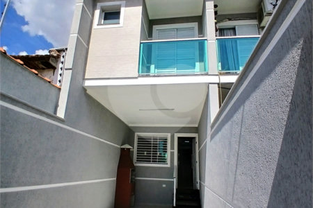 Sobrado à venda com 3 quartos, sendo 1 suíte,  em Parque Vitória, São Paulo, SP