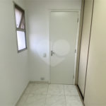Apartamento à venda com 3 quartos, sendo 1 suíte, em Campo Belo, São Paulo, SP