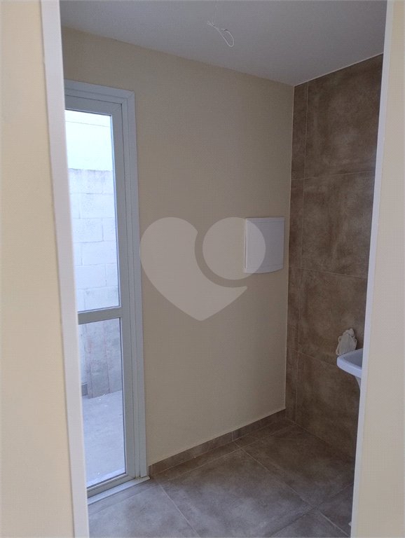 Casa para alugar com 3 quartos, sendo 1 suíte, no condomínio Vila Quinta dos Manacás, Vinhedo - SP