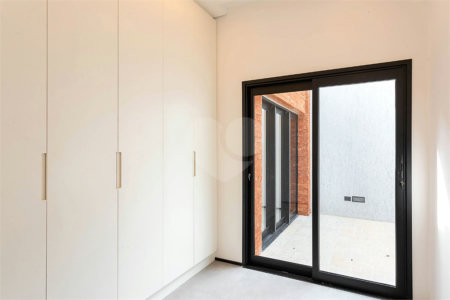 Casa Térrea à venda com 3 quartos, sendo 2 suítes, em Alto da Boa Vista, São Paulo, SP
