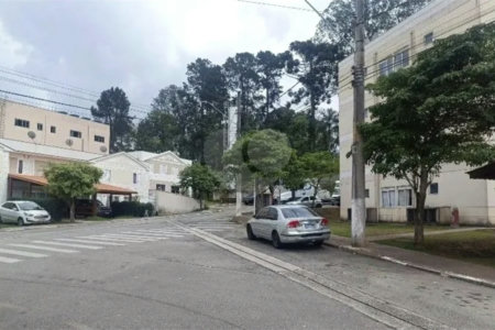 Casa à venda com 2 quartos no condomínio Residencial Parque Real, Cotia - SP