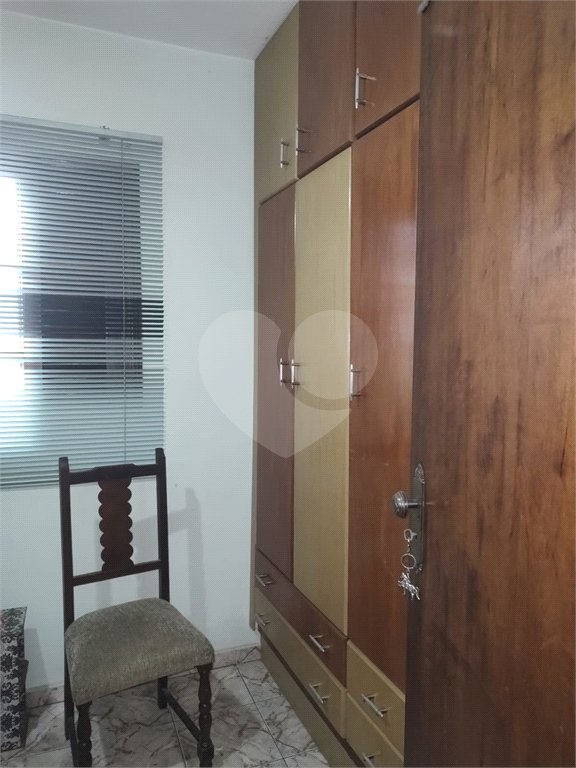 Sobrado à venda com 4 quartos, sendo 1 suíte, em Horto, São Paulo, SP