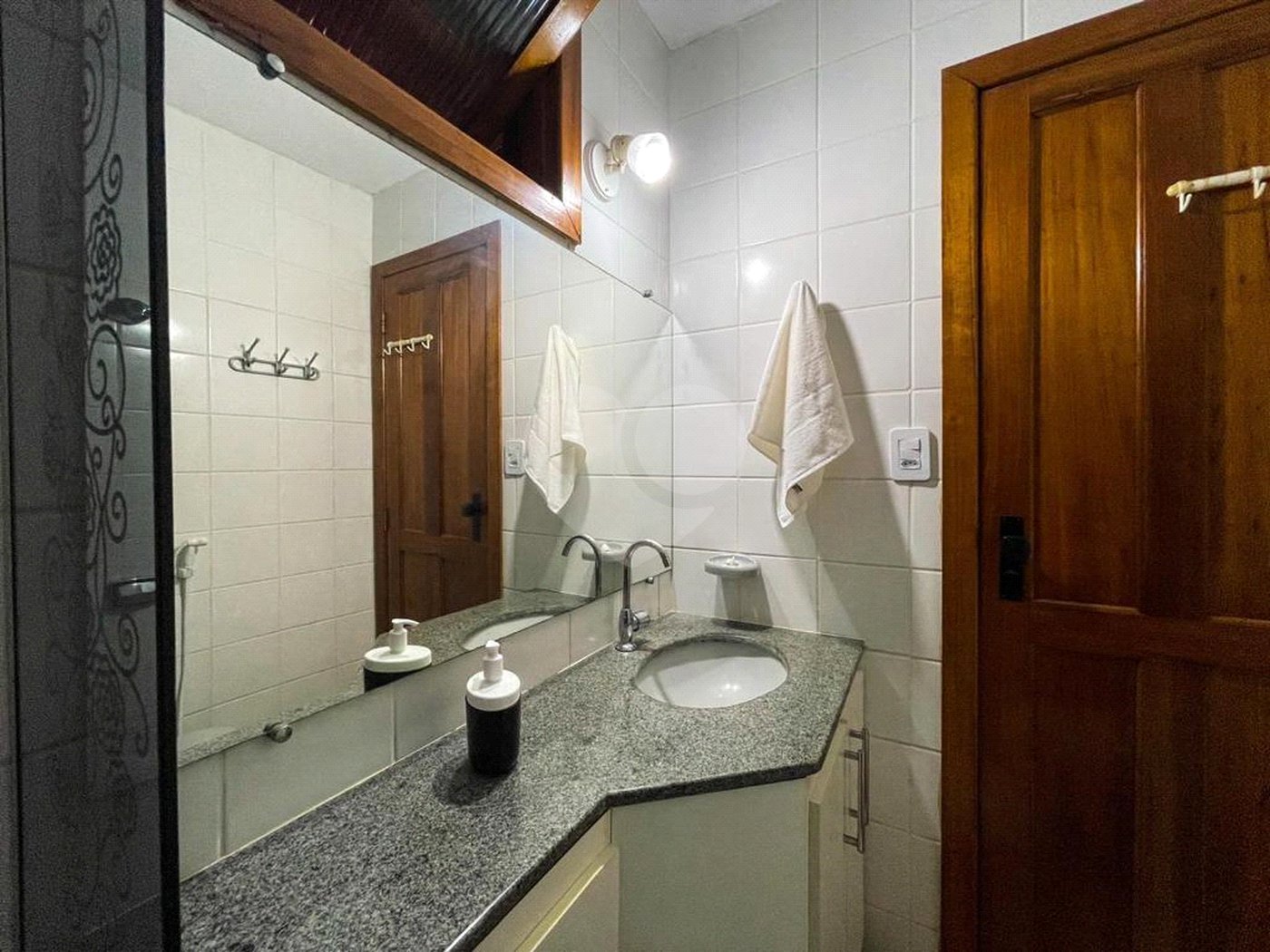 Apartamento à venda com 1 quarto em Taperapuan, Porto Seguro, BA
