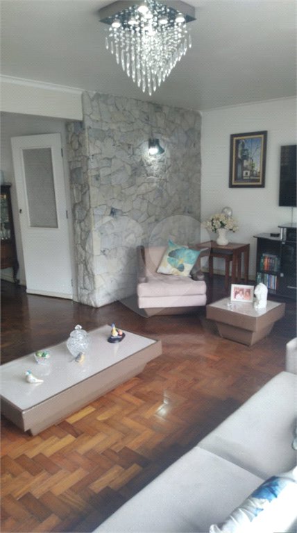 Casa à venda com 3 quartos, sendo 2 suítes,  em Saúde, São Paulo, SP