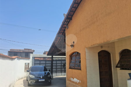 Casa à venda com 3 quartos, sendo 2 suítes, em Jardim Míriam, Suzano, SP