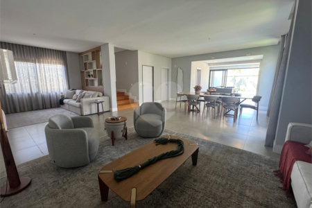 Casa à venda com 4 suítes no condomínio Villas do Golf, Itu - SP