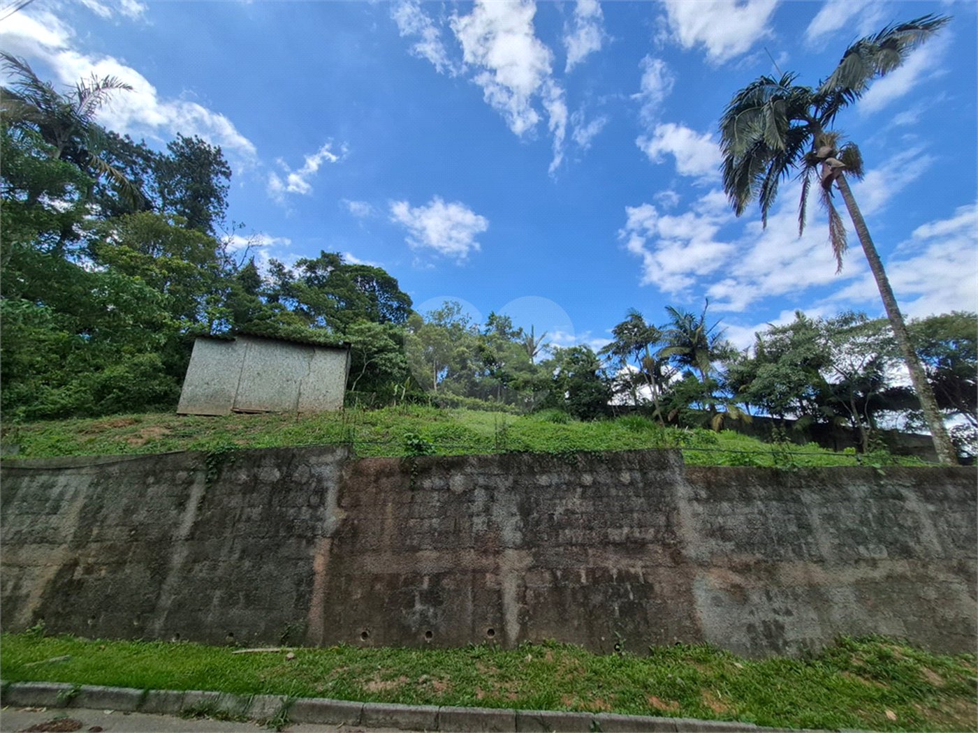 Casa à venda no condomínio Jardim da Montanha I, Mairiporã - SP