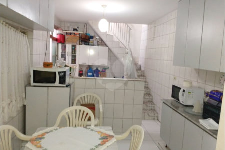 Casa Térrea à venda com 3 quartos em Parque Residencial Julia, São Paulo, SP