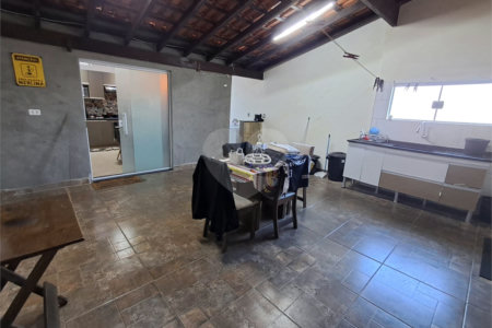 Casa à venda com 2 quartos em Vila Lavínia, Mogi das Cruzes, SP