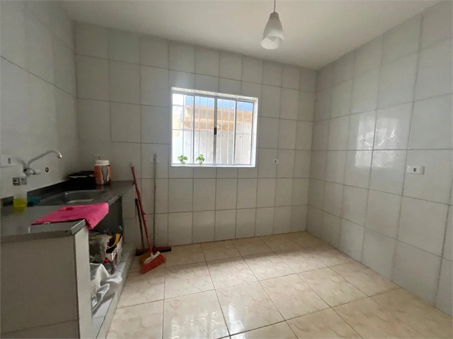 Casa à venda com 2 quartos em Jardim Pirajussara, São Paulo, SP