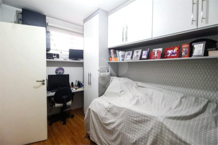 Sobrado à venda com 3 quartos, sendo 1 suíte, em Parada Inglesa, São Paulo, SP