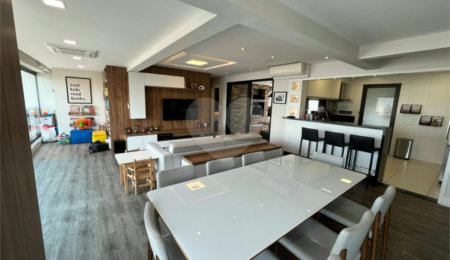 Apartamento à venda com 3 suítes em Campo Belo, São Paulo, SP