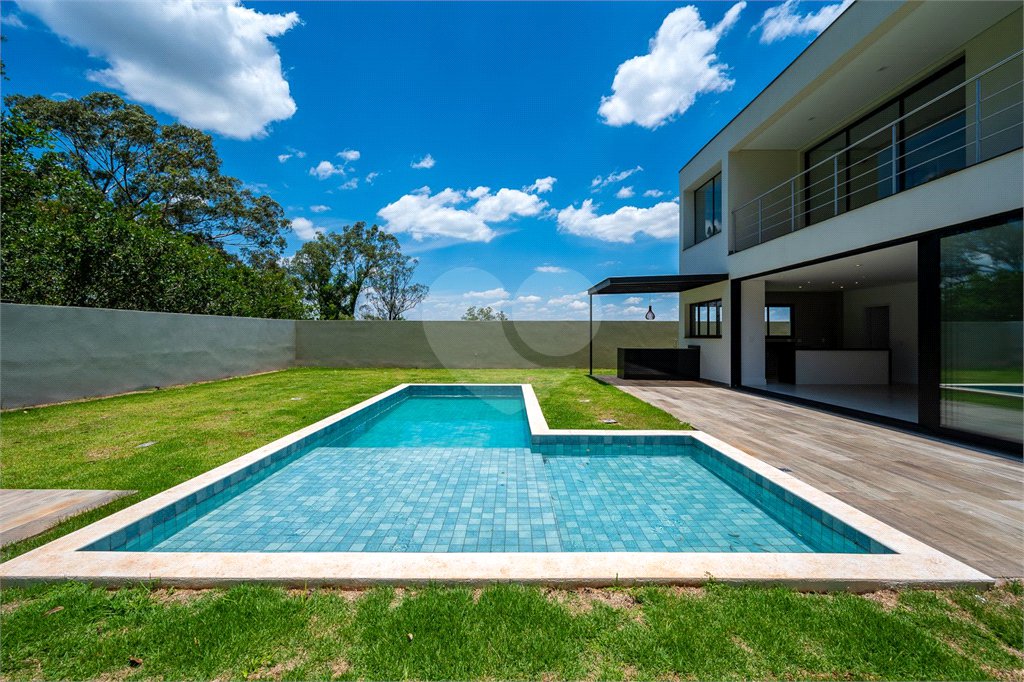 Casa à venda ou para alugar com 4 suítes no condomínio Residencial Arboretum, Vinhedo - SP