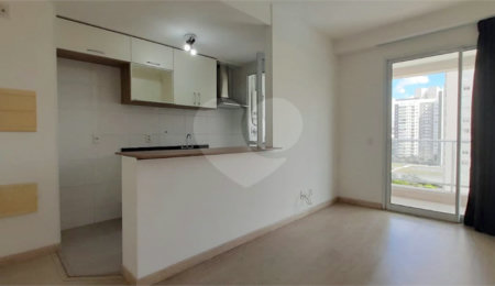 Apartamento à venda com 2 quartos em Vila Anastácio, São Paulo, SP