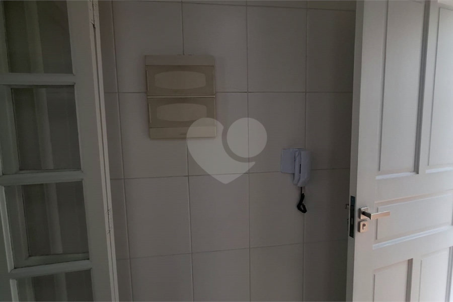 Casa à venda com 2 suítes no condomínio Village Palmas, São Paulo - SP