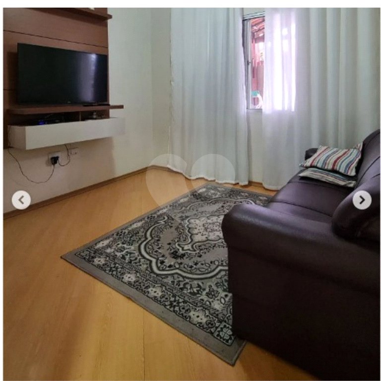 Casa à venda com 3 quartos no condomínio Milenium 1, Mogi das Cruzes - SP