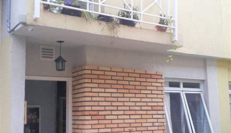 Casa à venda com 3 quartos, sendo 1 suíte, no condomínio Jardim das Palmas, São Paulo - SP