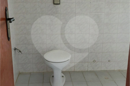 Sobrado à venda com 3 quartos, sendo 1 suíte, em Ressaca, Atibaia, SP