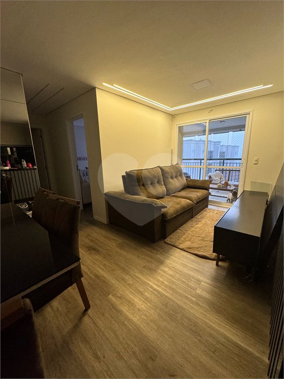 Apartamento à venda com 2 quartos, sendo 1 suíte,  em Jardim Flor da Montanha, Guarulhos, SP