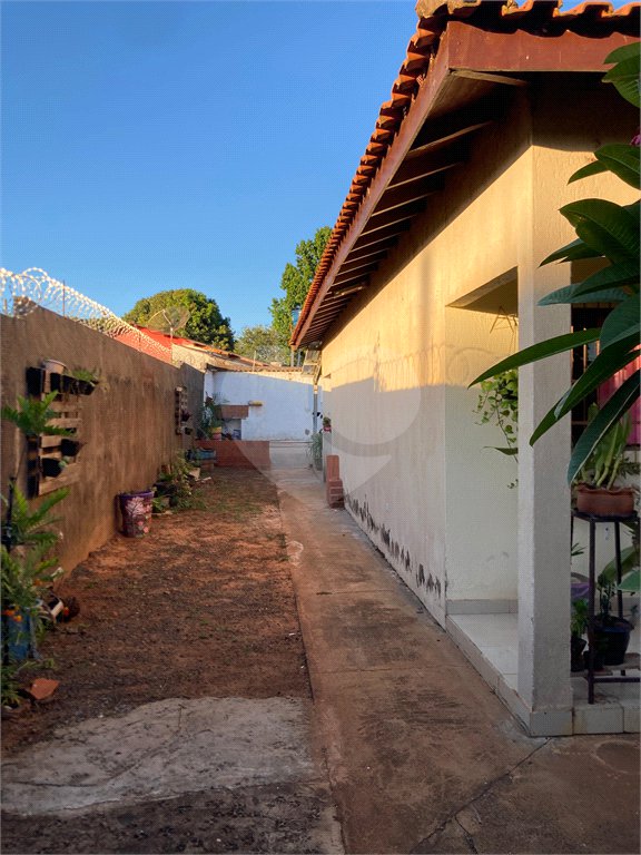 Casa à venda com 3 quartos em Parque dos Ipês I, Ponta Porã, MS