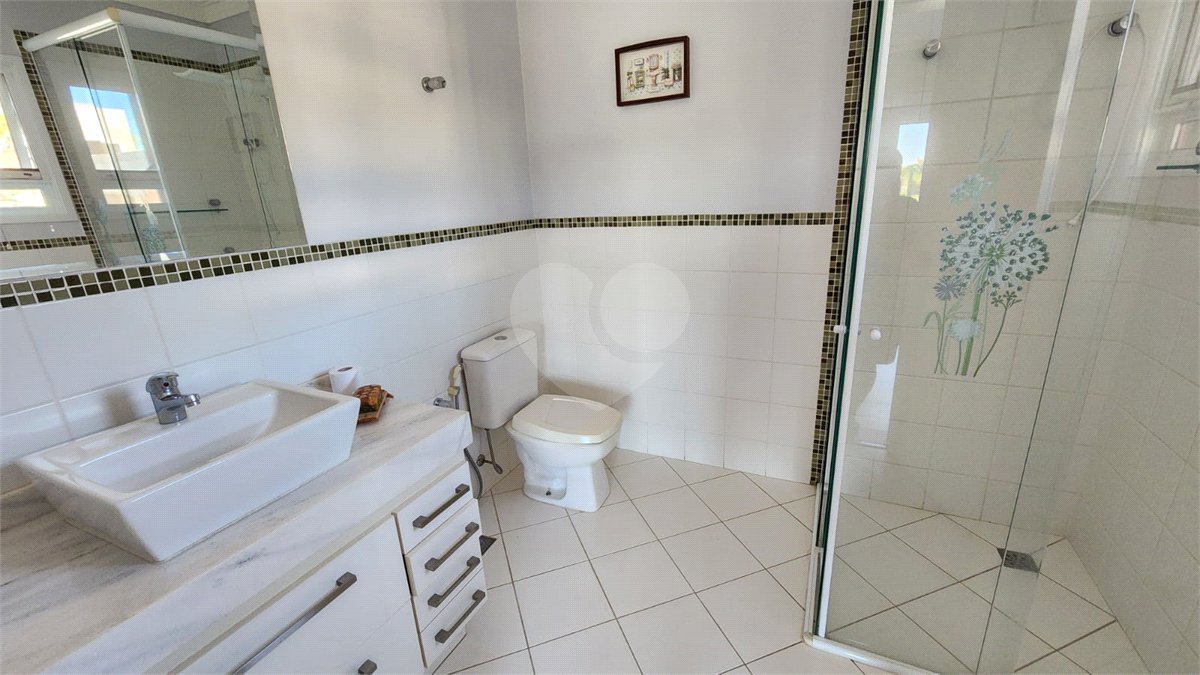 Casa à venda ou para alugar com 5 suítes no condomínio Residencial Jardim Primavera, Louveira - SP