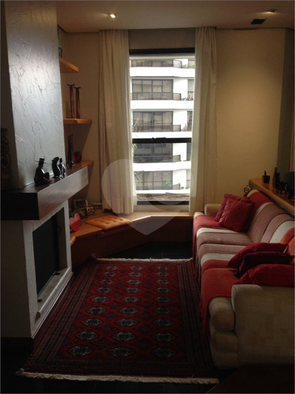 Apartamento à venda com 4 quartos, sendo 3 suítes, em Santana, São Paulo, SP
