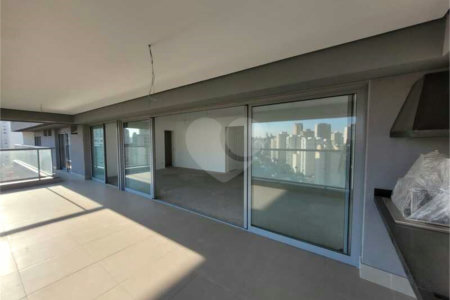 Apartamento à venda com 3 suítes em Água Branca, São Paulo, SP