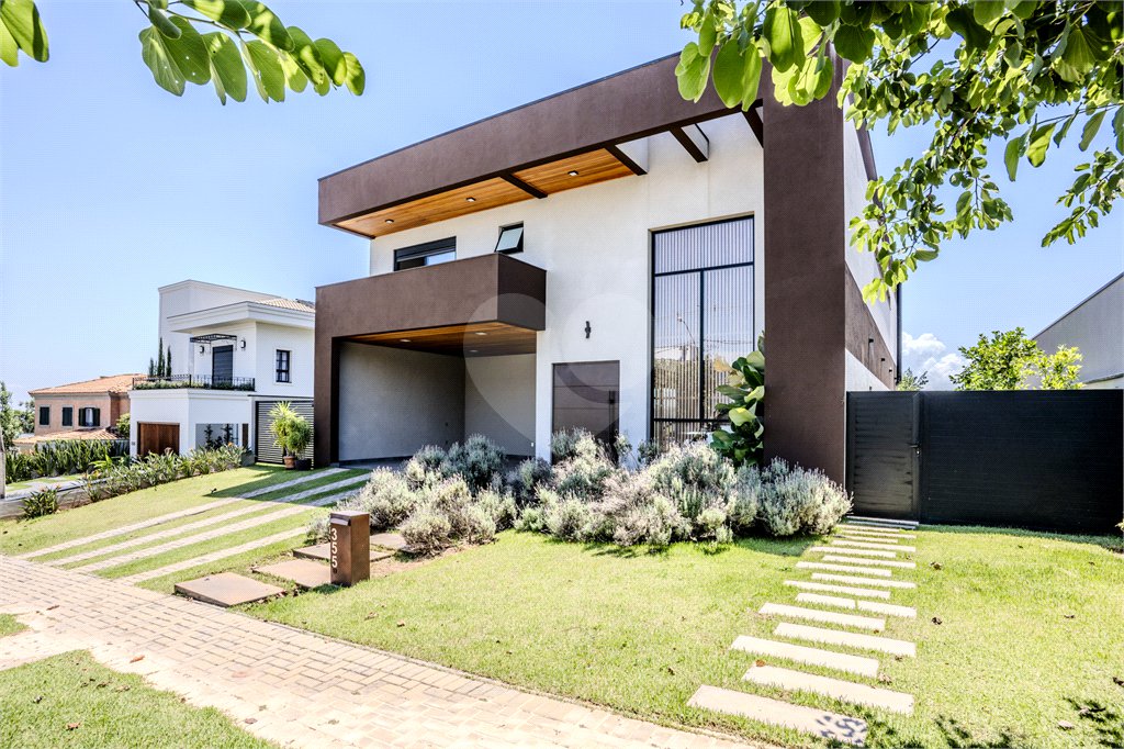 Casa à venda ou para alugar com 4 suítes no condomínio Campo de Toscana, Vinhedo - SP