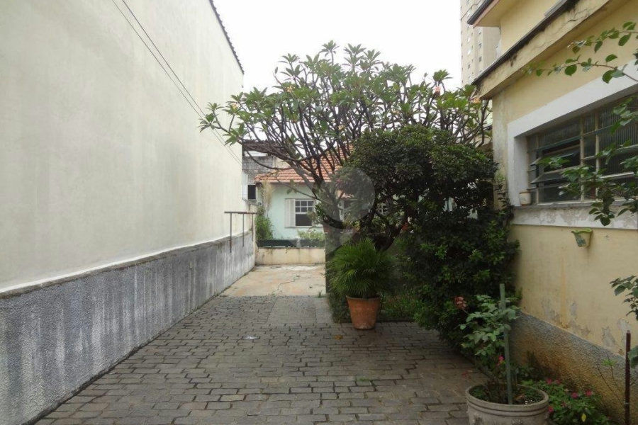 Sobrado à venda com 5 quartos, sendo 1 suíte, em Santana, São Paulo, SP