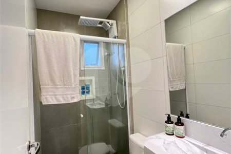 Cobertura à venda com 2 quartos, sendo 1 suíte, em Campestre, Santo André, SP