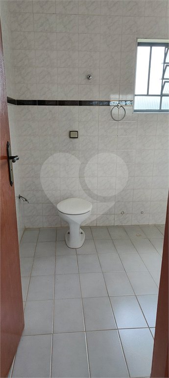 Sobrado à venda com 3 quartos, sendo 1 suíte, em Ressaca, Atibaia, SP