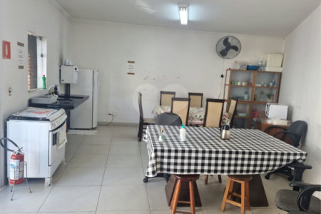 Sobrado à venda com 6 suítes em Alto de Pinheiros, São Paulo, SP