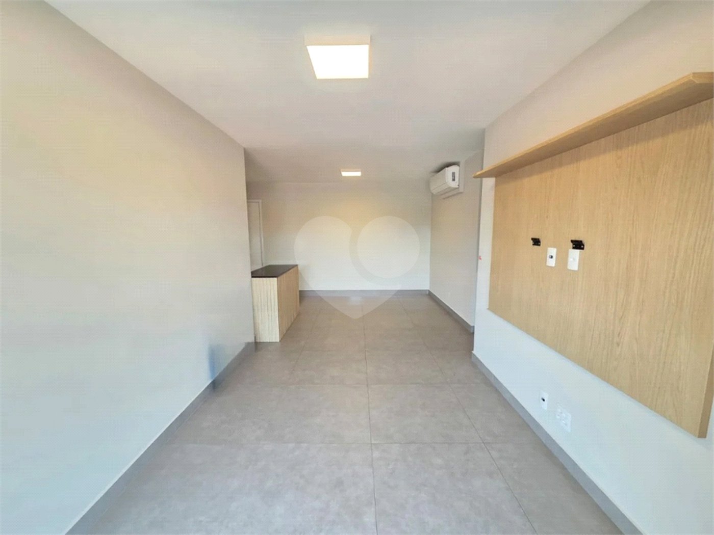 Apartamento à venda ou para alugar com 2 quartos, sendo 1 suíte,  em Planalto Paulista, São Paulo, SP