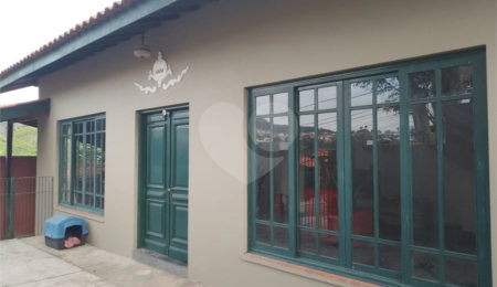 Casa à venda com 3 quartos, sendo 1 suíte,  em Bosque, Vinhedo, SP