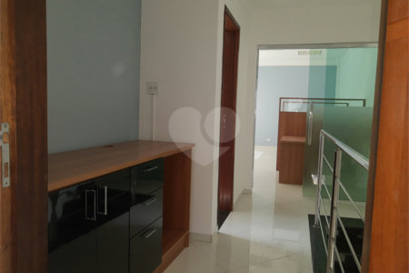 Casa à venda com 3 quartos, sendo 1 suíte, em Vila Mariana, São Paulo, SP
